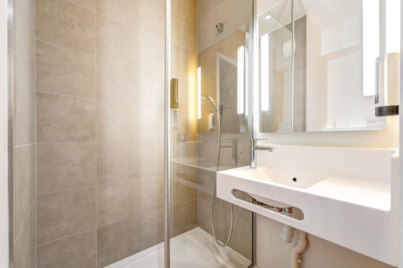 B&B Hotel Сент Экстерьер фото
